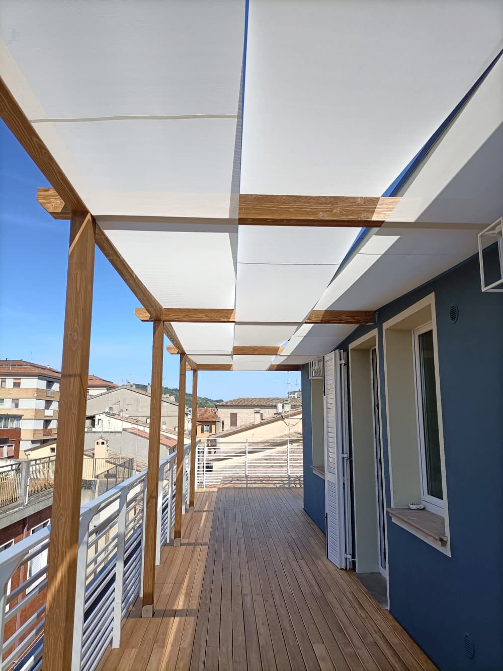 Pavimenti in legno senza coloranti e con effetti naturali ad alta resistenza